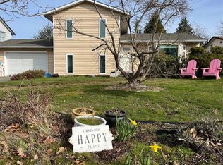 1646 Maquinna Ave, Comox, BC