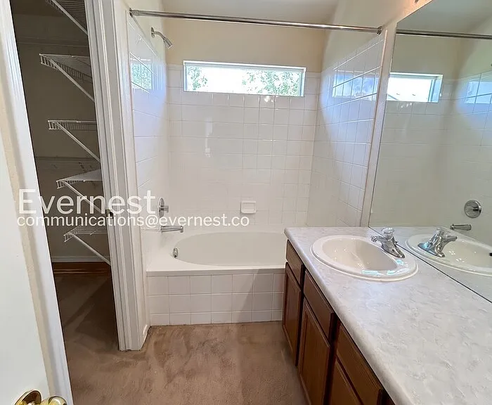 7324 Edgebrook Dr — Photo 9
