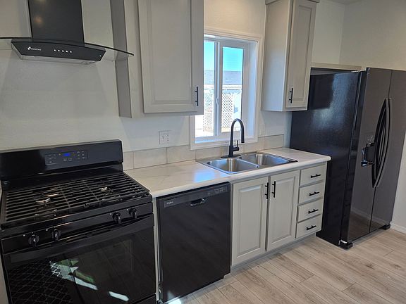 2nd image of 816 N Midland Blvd