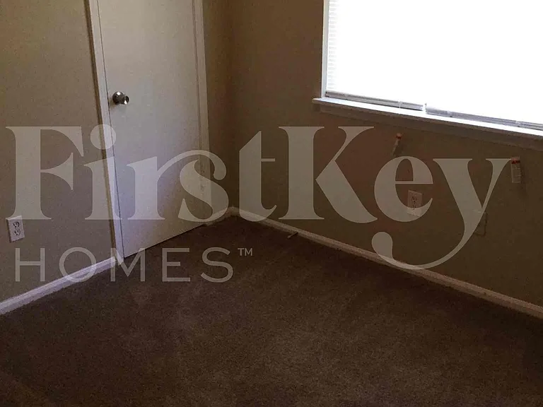1630 Liberty Valley — Photo 11