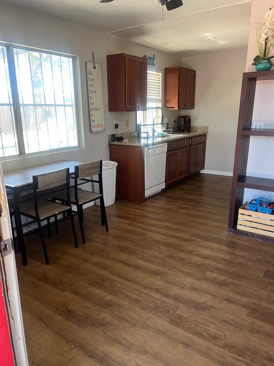 Building Photo - 7685 E Queen Palm Cir