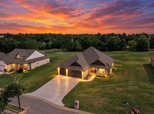 201 Canyon Creek Ln, Guthrie, OK 73044