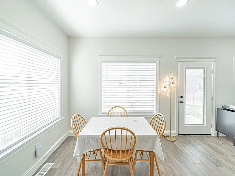 4725 Witts End Way — Photo 5