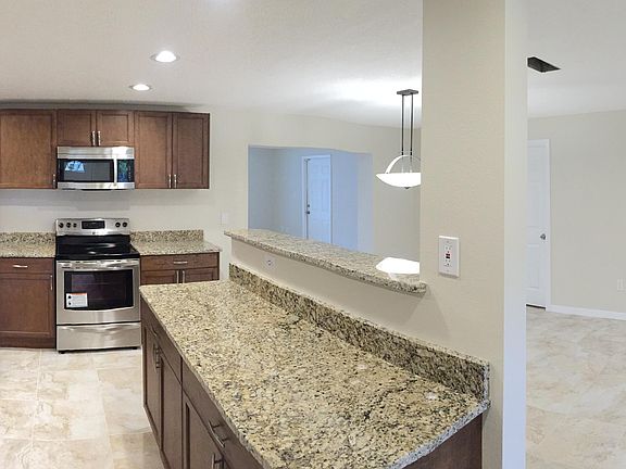 3rd image of 1150 Sharon Dr