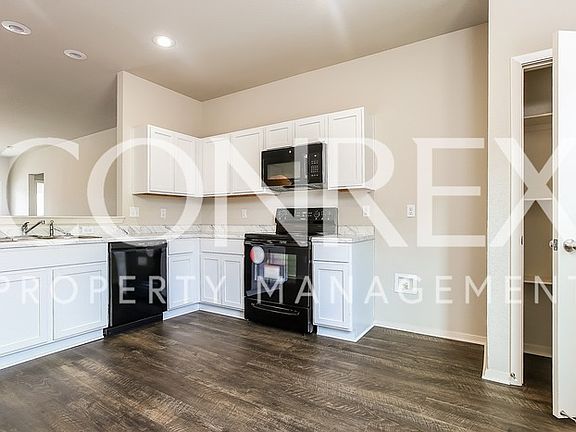4th image of 1240 Meadows Dr