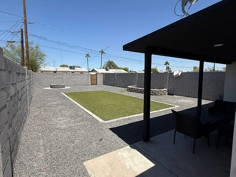 E Tempe Dr — Photo 15