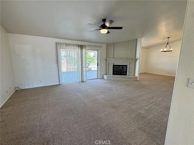 17814 Mesa St — Photo 4