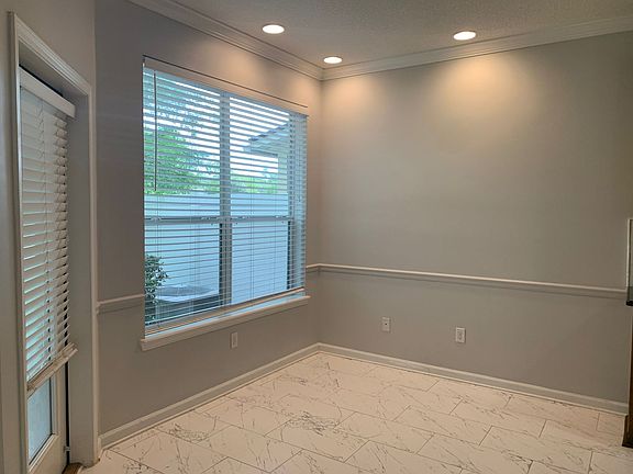 5th image of 465 Walnut Dr
