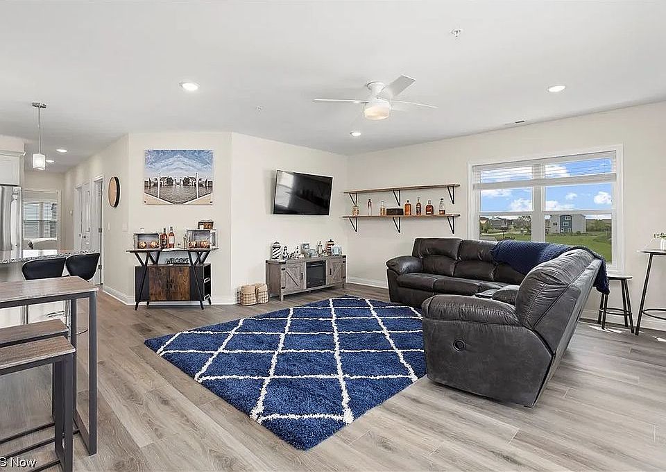 2676 S Waterside Ct Lakeside Marblehead, OH, 43440 Apartments for