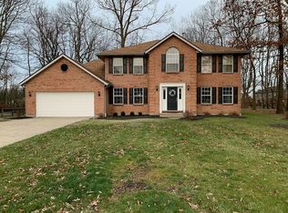 8128 Fox Knoll Dr, West Chester, OH