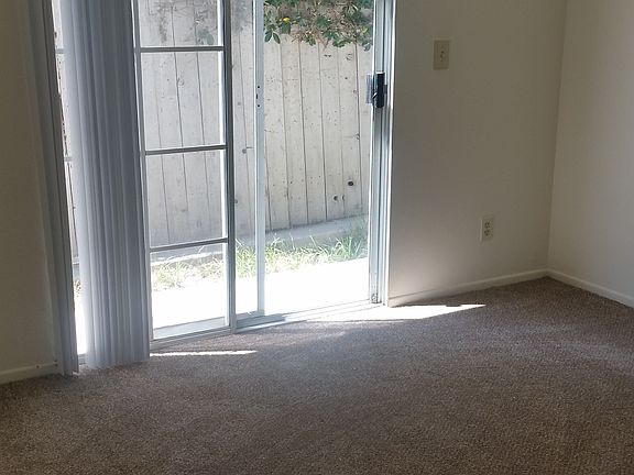 2nd image of 1629 Molino Ave APT A