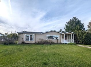 10604 W 4th St, Island City, OR 97850