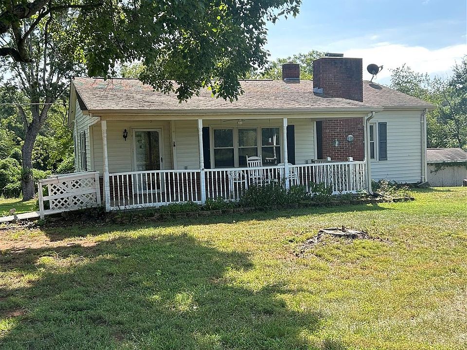 1st image of 3826 Harris Creek Rd