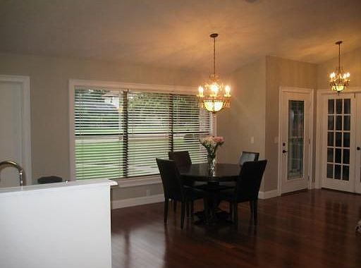 3rd image of 2915 S Morningside Ct