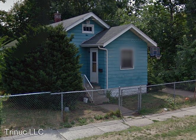 1st image of 225 N Johnston Ave
