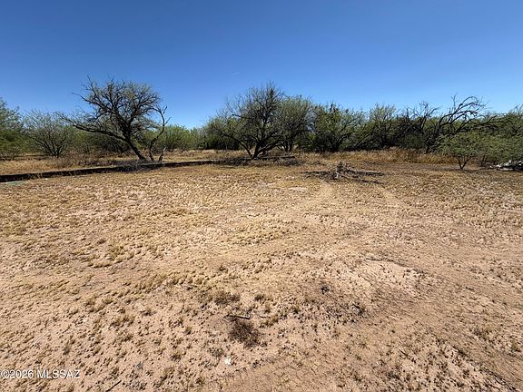 3rd image of 83105 E Bartolo Rd