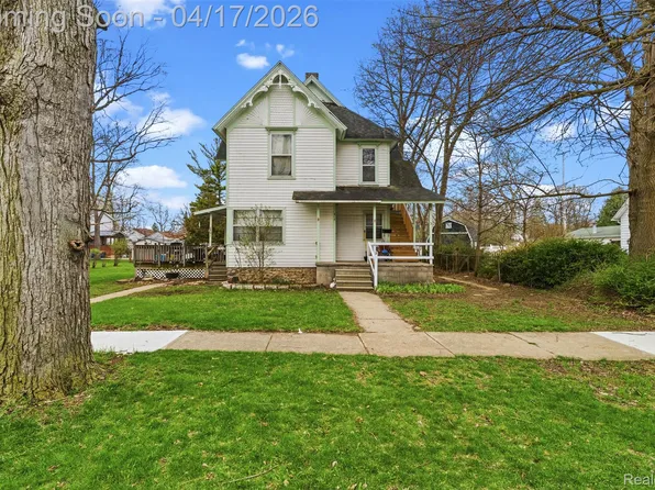 415 W State St, Corunna, MI 48817