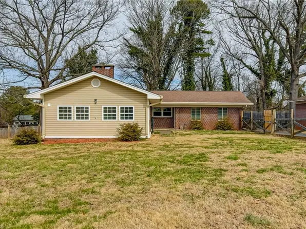 3915 Avera Ave, Winston Salem, NC 27106