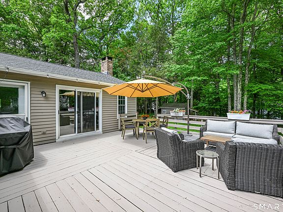 5th image of 8 Ridge Road