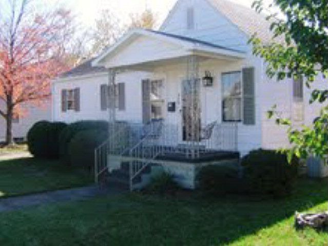 1st image of 424 E 21st St
