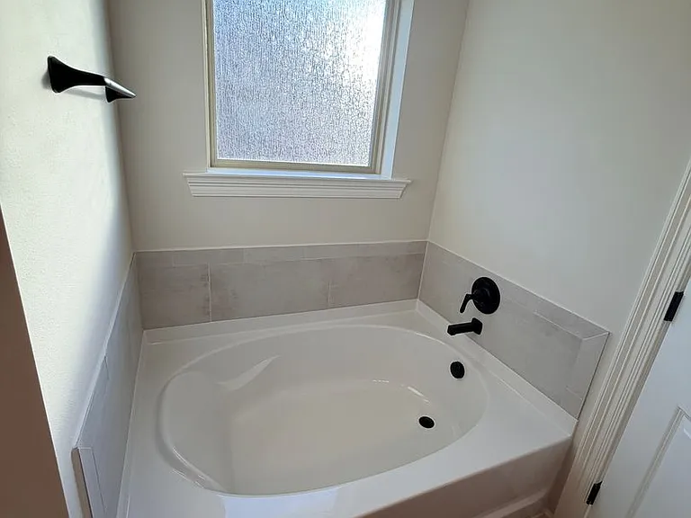 189 Berkshire Pl — Photo 19