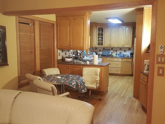 breakfast rm ,kitchen