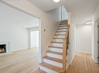 12 Oriole Way, Dix Hills, NY 11746