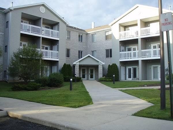 1st image of 338 W Saginaw St #236