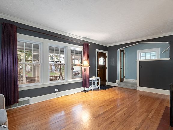 5th image of 2202 Mars Ave