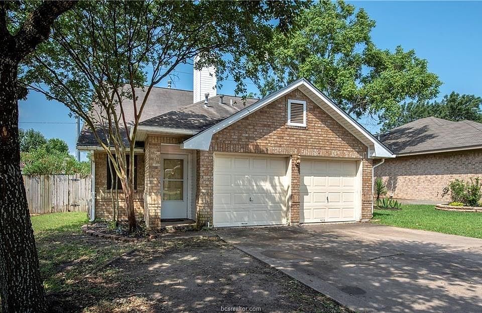 1st image of 4020 Windfree Dr