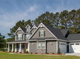 2110 Lake Shannon Dr, Fayetteville, NC 28312