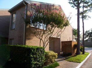 2068 Augusta Dr, Houston, TX 77057