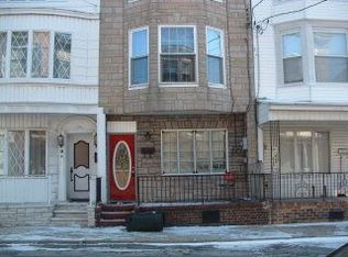 11 S Jardin St, Shenandoah, PA 17976