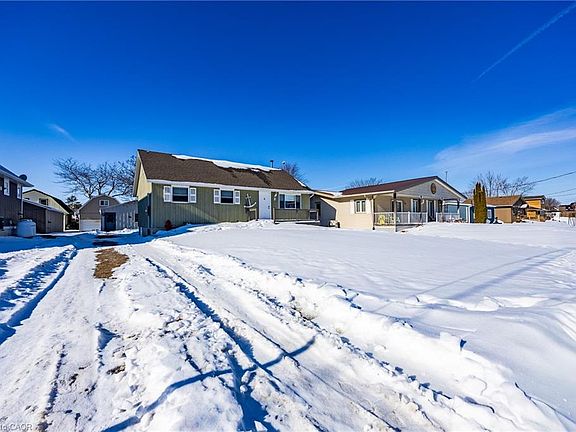 2nd image of 8 Pickerel Rd