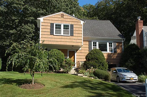 18 Coralyn Ave Photo 1