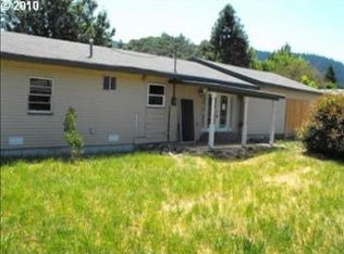 378 Weaver Ave, Myrtle Creek, OR 97457