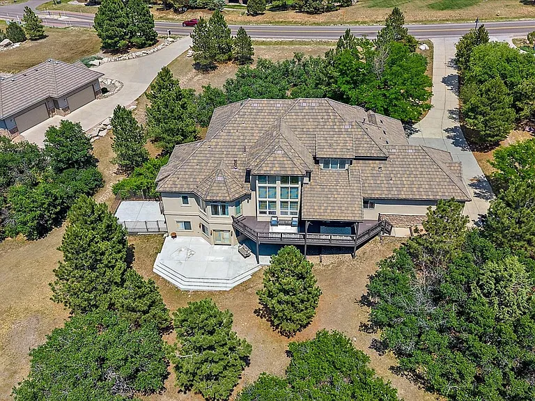 6265 Diamond Ridge Pkwy — Photo 41