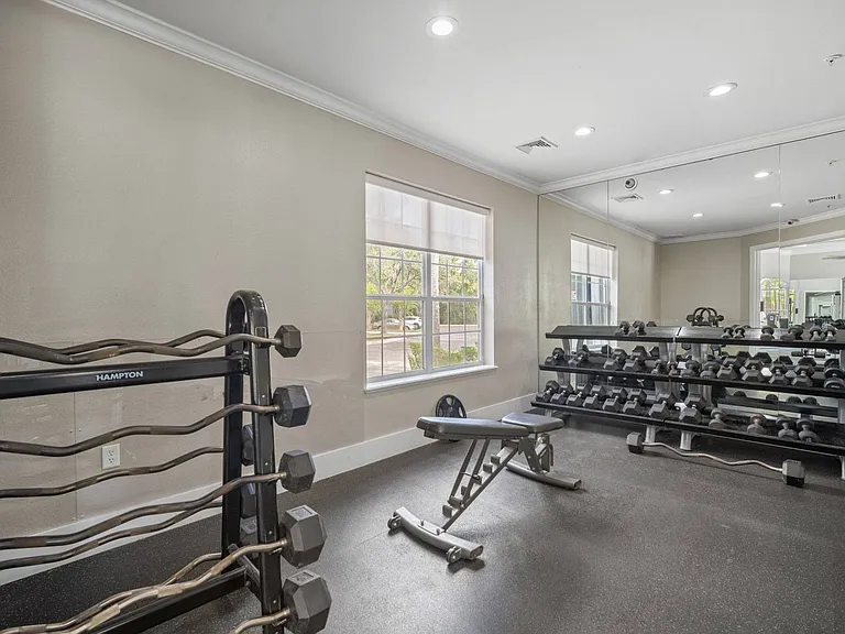 The Grand Reserve at Tampa Palms Apartments — Photo 35