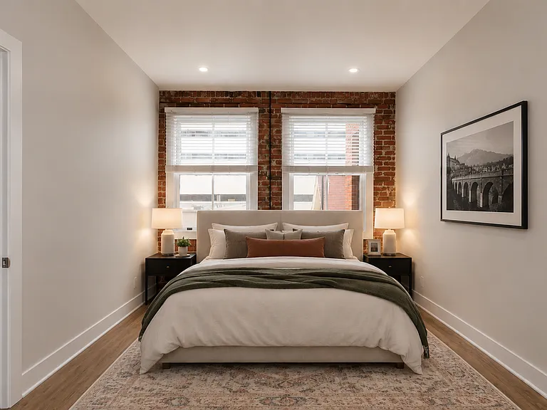 149 S Los Robles Ave — Photo 35