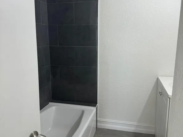 858 NW 29th Ter #1, Miami, FL 33127