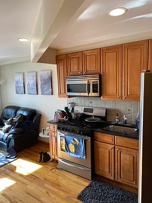 Rented by Bouklis Group | media 6