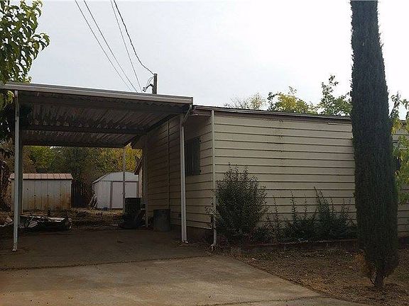 2nd image of 3878 Oak Ave