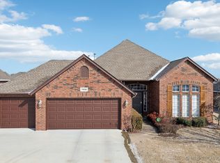 7416 E Jackson St, Broken Arrow, OK 74014