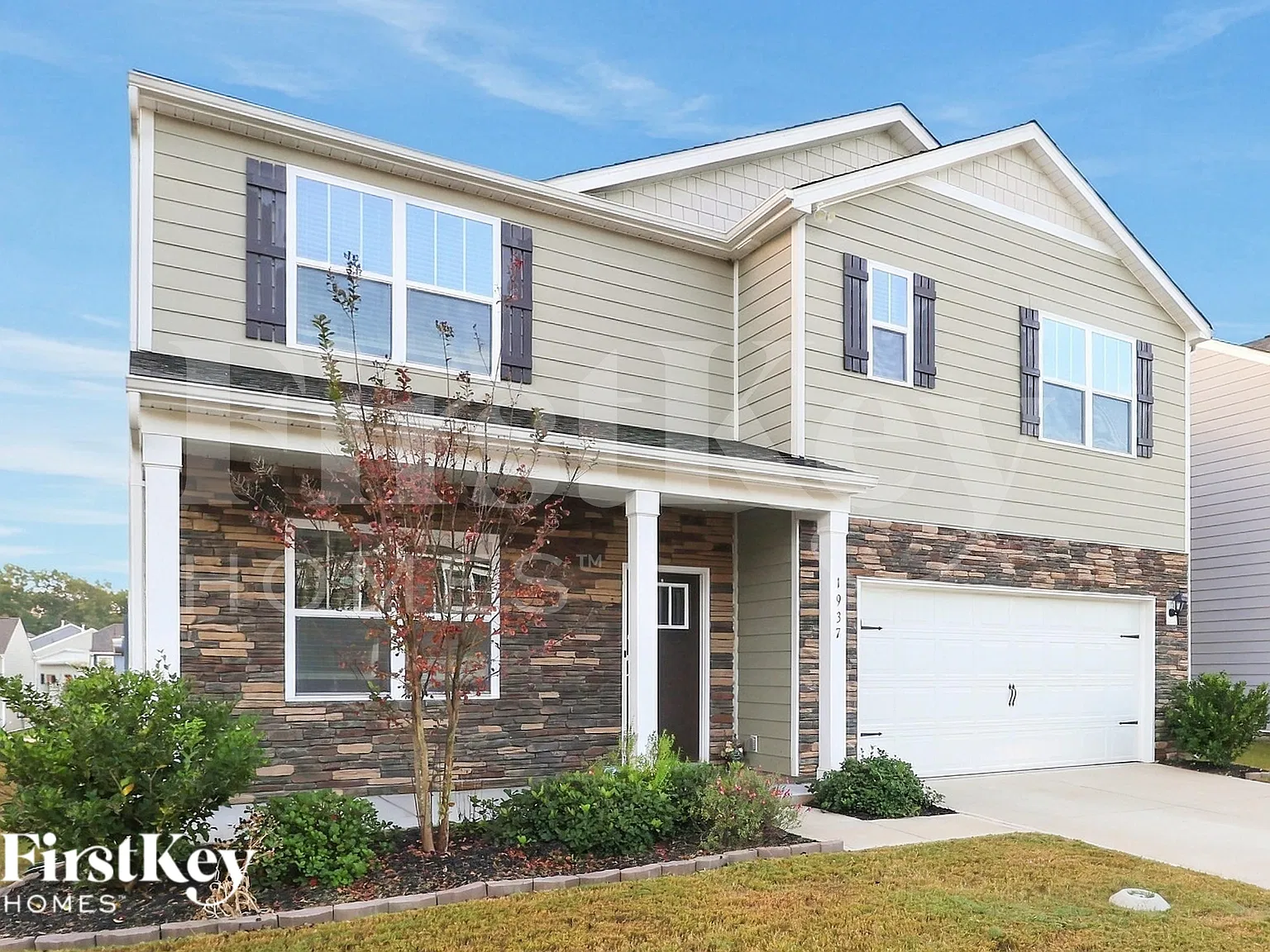 5 bed, 3.0 bath, 2583 sqft, $2,620 — Photo 2