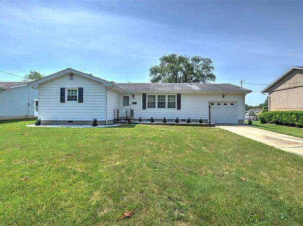 3323 W Marshall Ave, Decatur, IL 62522