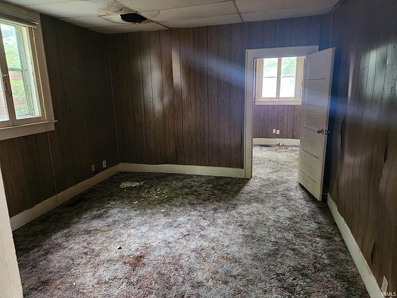 4th image of 618 Jackson Ave
