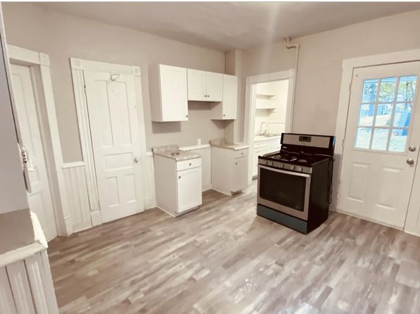 916 S 9th Ave, Scranton, PA 18504