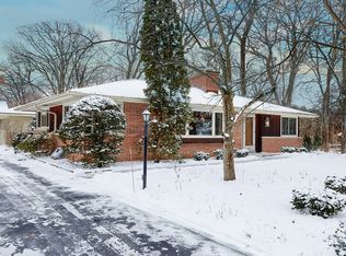 15005 Froedtert Dr, Elm Grove, WI 53122