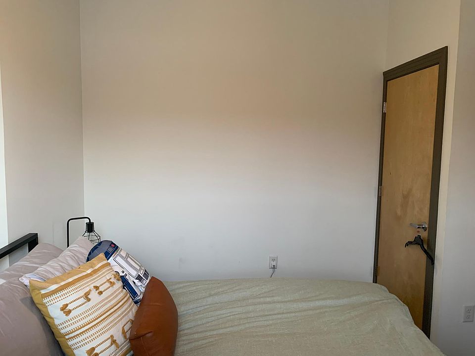 1st image of 3122 W Clay St APT 6