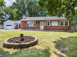 1235 Swarthmore Ave, Folsom, PA 19033